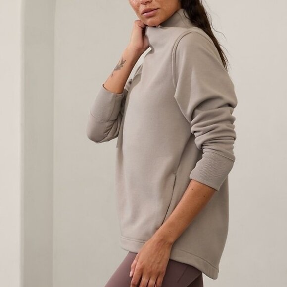 ATHLETA Women's Cozy Karma Twist Neck Sweatshirt Size S In Pyrite - Picture 1 of 8